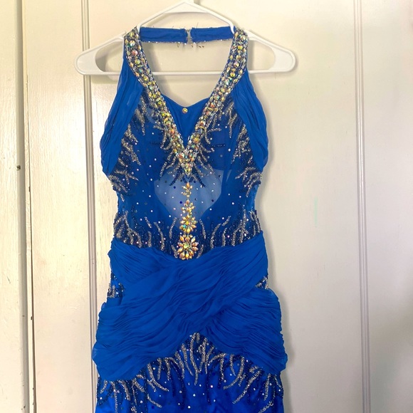 MNM COUTURE GOWN - Picture 1 of 8